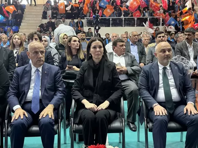 AK Parti'li Karaaslan, Kahramanmaraş'ta partisinin Türkoğlu ilçe kongresinde konuştu Açıklaması