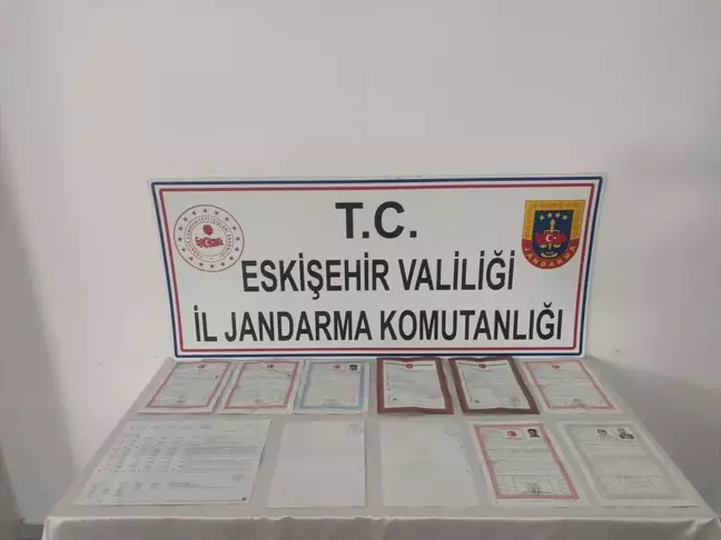 Eskişehir'de Tefecilik Operasyonu: 2 Gözaltı