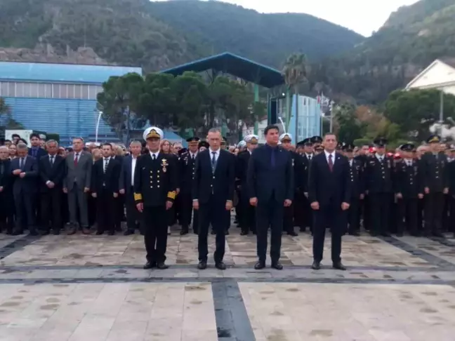 Atatürk Fethiye'de saygı ve özlemle anıldı