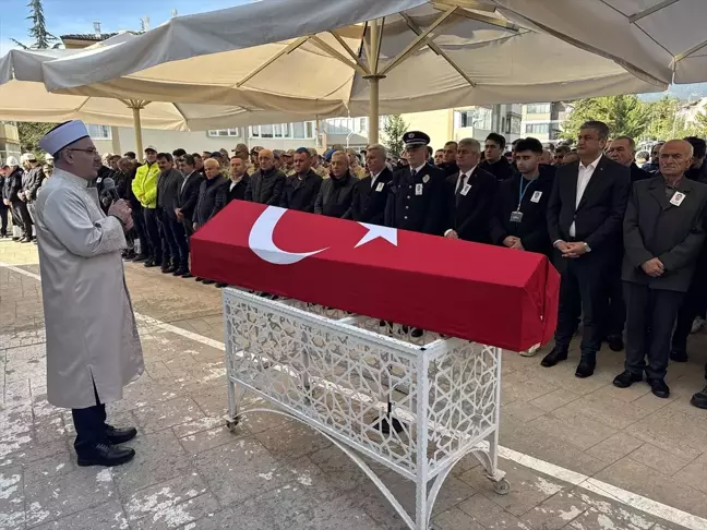 Karabük'te Hayatını Kaybeden Polis Memuru Ömer Gitmez Toprağa Verildi