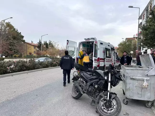 Burdur'da Otomobil ile Motosiklet Çarpıştı: 1 Yaralı