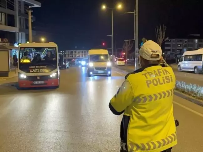 Düzce'de Trafik Denetimleri: 2820 Sürücüye Ceza, 152 Araç Men Edildi