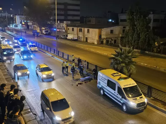 Adana'da Yaya Geçidini Kullanmayıp Karşıya Geçen Adam Otomobilin Çarpması Sonucu Hayatını Kaybetti