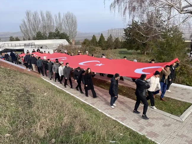 Kırgızistan-Türkiye Manas Üniversitesi öğrencileri, 