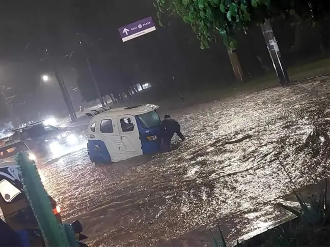 Peru'da Şiddetli Yağışlar Sel ve Toprak Kaymalarına Neden Oldu