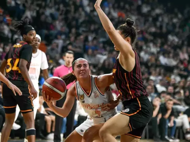 Galatasaray, ÇBK Mersin'i 71-69 Yenerek Hafta 7'yi Tamamladı