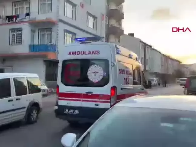 Kayseri'de Araç Kiralama Şirketinde Bıçaklı Kavga: 1 Yaralı