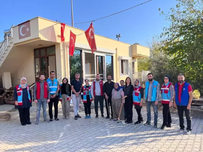 Şehidin Serik'te yaşayan anneannesinin evi Kaymakamlık ekiplerince temizlendi