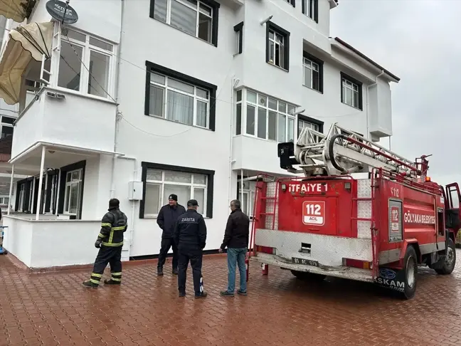 Düzce'de Bulaşık Makinesi Yangını: Mutfak Kullanılamaz Hale Geldi