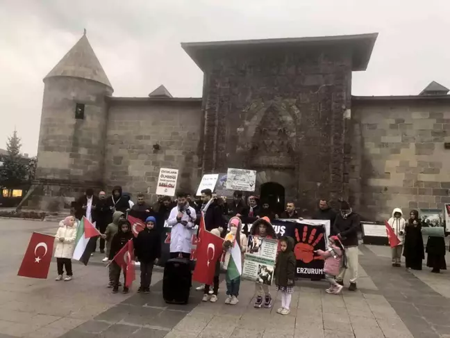 Erzurum'da Sağlık Çalışanlarından Gazze'ye Destek Yürüyüşü