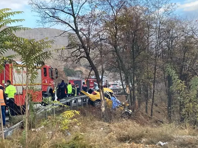 Kula'da Taksi Kazası: Bir Yolcu Hayatını Kaybetti