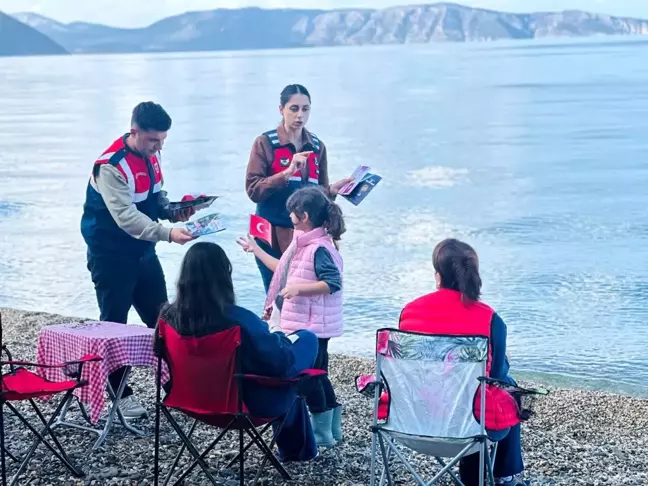 Kuşadası'nda Kadına Yönelik Şiddete Karşı Farkındalık Etkinliği