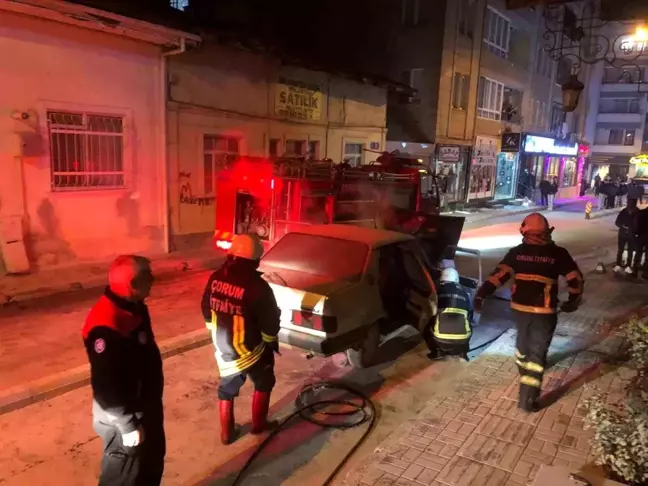 Çorum'da Seyir Halindeki Otomobilde Yangın Çıktı