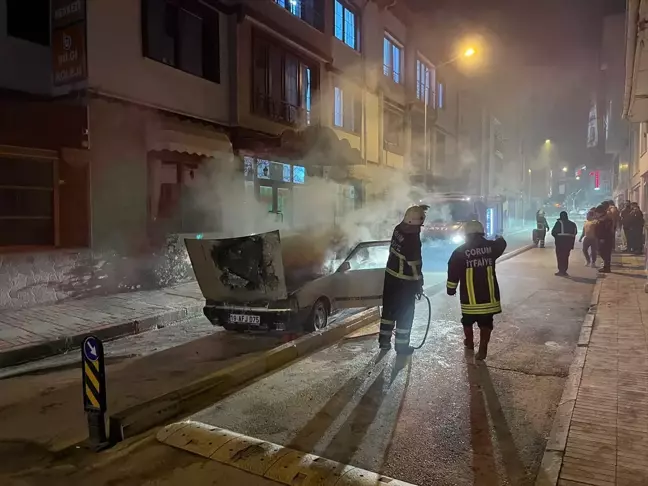 Çorum'da Seyir Halindeki Otomobilde Yangın Çıktı