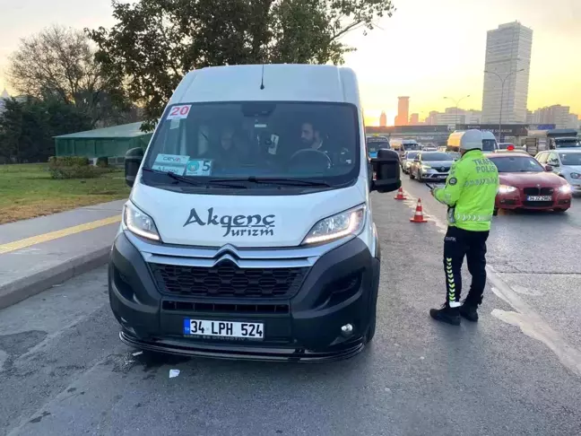 İstanbul'da Okul Servislerine Yoğun Denetim: 16 Bin Lira Ceza Kesildi