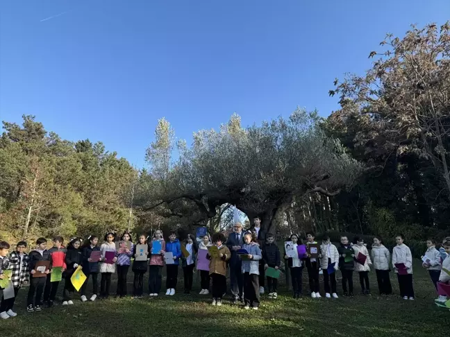 Sarıyer'de Çocuk Hakları Şiir Buluşması Düzenlendi