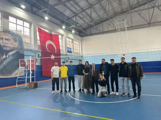 Keban'da Voleybol Turnuvası Düzenlendi