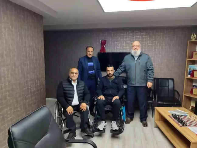 Orhan Alp, Üniversite Öğrencilerinin Bağışıyla Akülü Sandalyeye Kavuştu