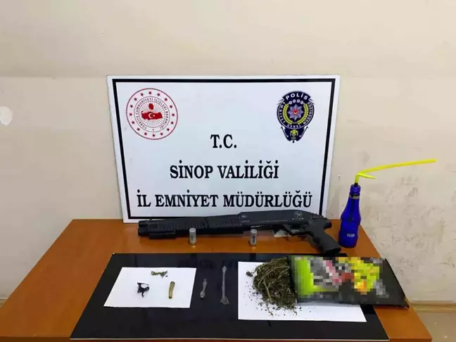 Sinop'ta Trafik Denetiminde Uyuşturucu ve Silah Ele Geçirildi