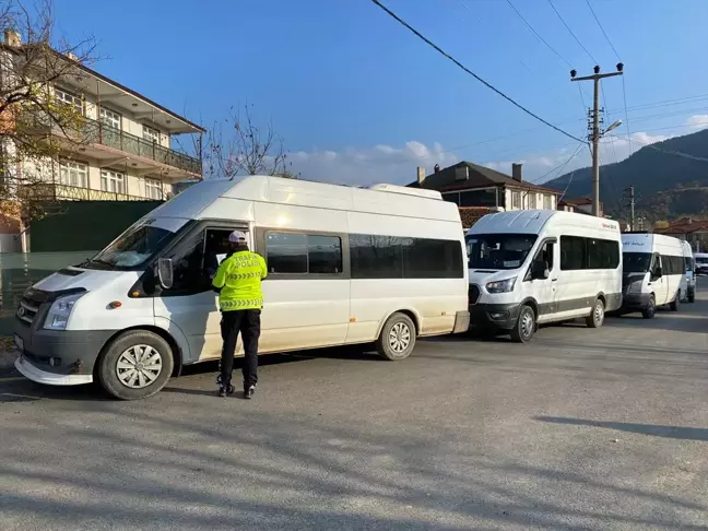 Sakarya'da Öğrenci Servislerine Denetim Yapıldı