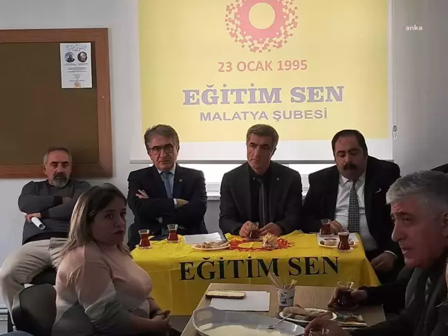 CHP Ekonomi Turu Kapsamında Malatya'da Eğitim ve Ekonomi Sorunlarına Dikkat Çekildi