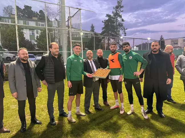 MHP Giresun İl Başkanı Salih Akgün, Giresunspor'u Ziyaret Etti