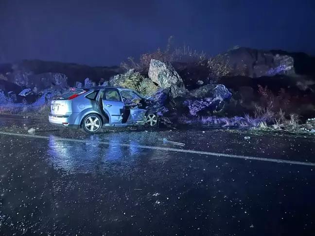 Diyarbakır'da Trafik Kazası: 3 Ölü, 2 Yaralı