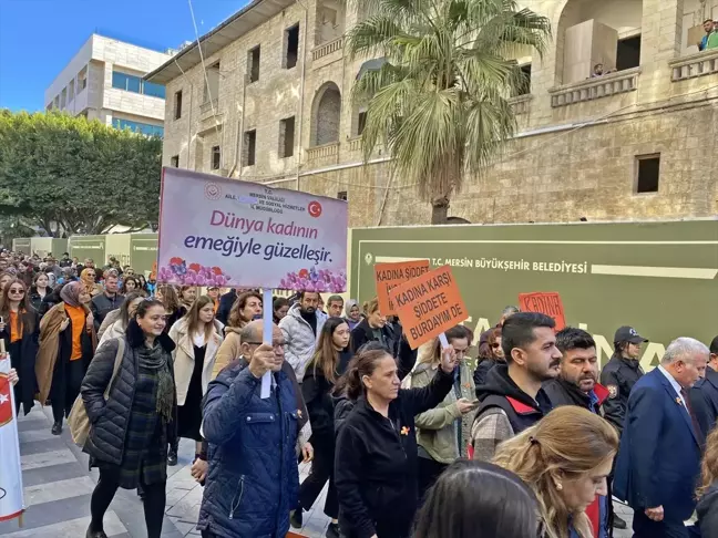 Adana ve Mersin'de Kadına Yönelik Şiddetle Mücadele Etkinlikleri