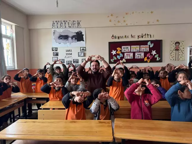 Kasım Alper Özdemir, İyilik Hareketini Van ve Hakkari'ye Taşıdı