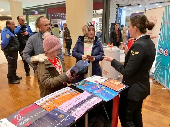 Kütahya'da Kadına Yönelik Şiddete Karşı Etkinlik Düzenlendi