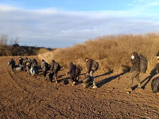 Tekirdağ'da 12 Düzensiz Göçmen Yakalandı