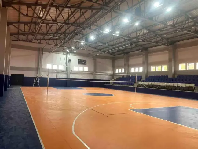 Bilecik'in Pazaryeri İlçesinde Yeni Spor Salonu Açıldı