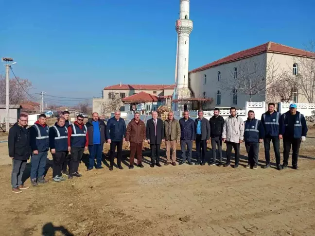 Edirne'de 1952 Yapımı Camide Minare Kontrollü Olarak Yıkıldı