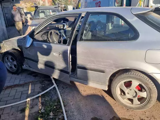 Adıyaman'da Otomobil ile Minibüs Çarpıştı: 1 Yaralı