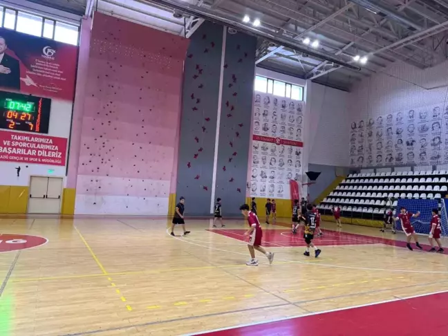 Elazığ'da Okul Sporları Hentbol ve Güreş Müsabakaları Tamamlandı