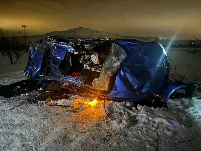 Nevşehir'de Tarlaya Devrilen Otomobilin Sürücüsü Yaralandı