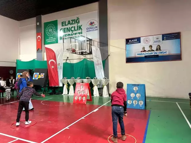 Elazığ Gençlik Merkezi okulları ağırlıyor