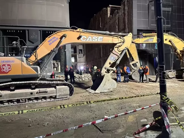 Güngören'de Yıkım Çalışmalarında İşçi Cesedi Bulundu