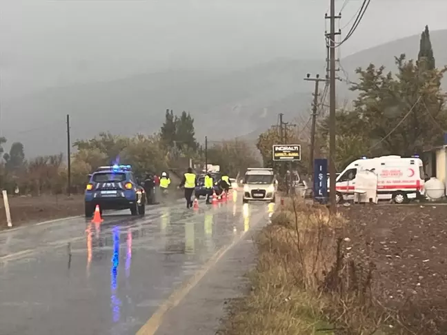 Muğla'da Yol Kenarında Erkek Cesedi Bulundu