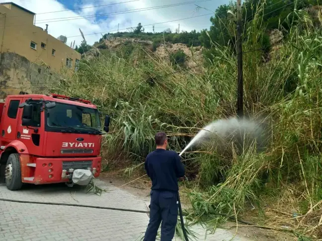 Hatay'da Elektrik Tellerinin Teması Yangın Çıkardı