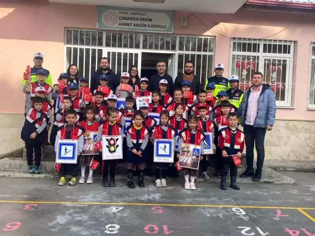 Jandarma Ekipleri Aydın'da Öğrencilere Trafik Eğitimi Verdi