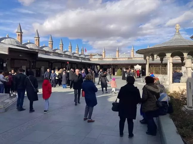 Konya, Mevlana'nın 751. Vuslat Yıl Dönümünde Ziyaretçi Akınına Uğradı