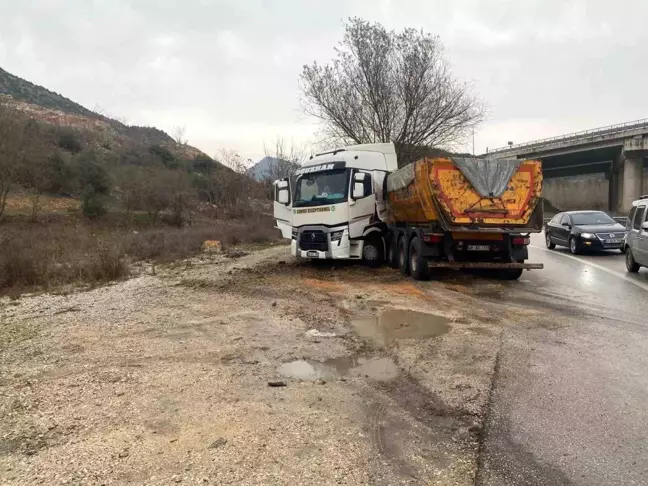 Bilecik'te Trafik Kazası: 2 Yaralı