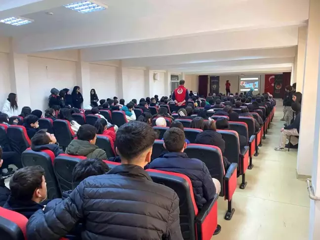 Erzurum'da Lise Öğrencilerine Terörle Mücadele Eğitimleri