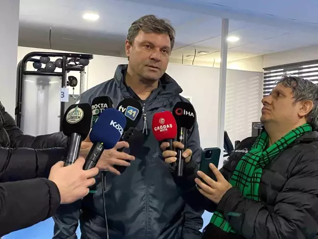 Ertuğrul Sağlam: Kocaelispor Liderliğin Keyfini Yaşıyor