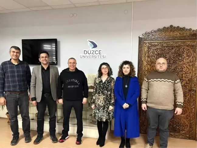 Düzce Üniversitesi Moda Tasarımı Atölyesi İleri Dönüşüm Projesiyle Öğrencileri Buluşturdu