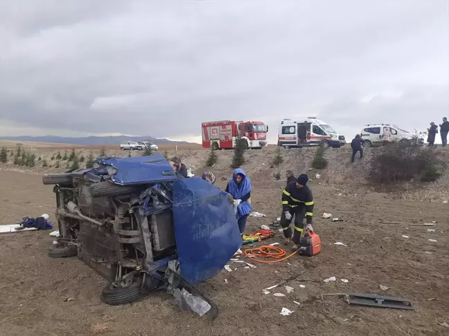 Kırıkkale'de Otomobil Devrildi, Sürücü Ağır Yaralandı