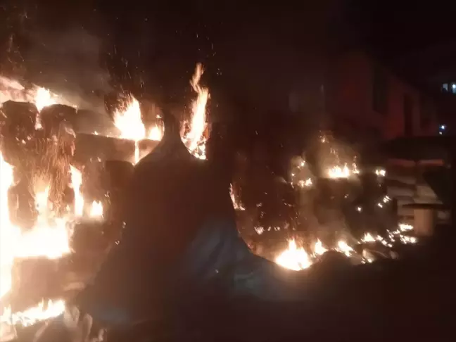 Tokat'ta Samanlık Yangını: 500 Balya Zarar Gördü