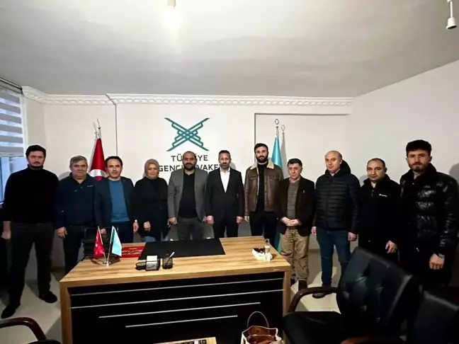 AK Parti İl Teşkilatı TÜGVA Ardahan İl Temsilciliğini Ziyaret Etti