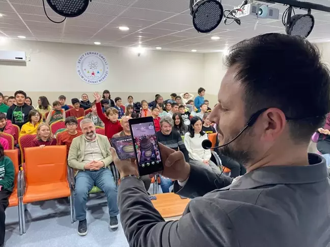 Amasya'da öğrenciler metaverse ve artırılmış gerçeklikle bilime yolculuk yaptı